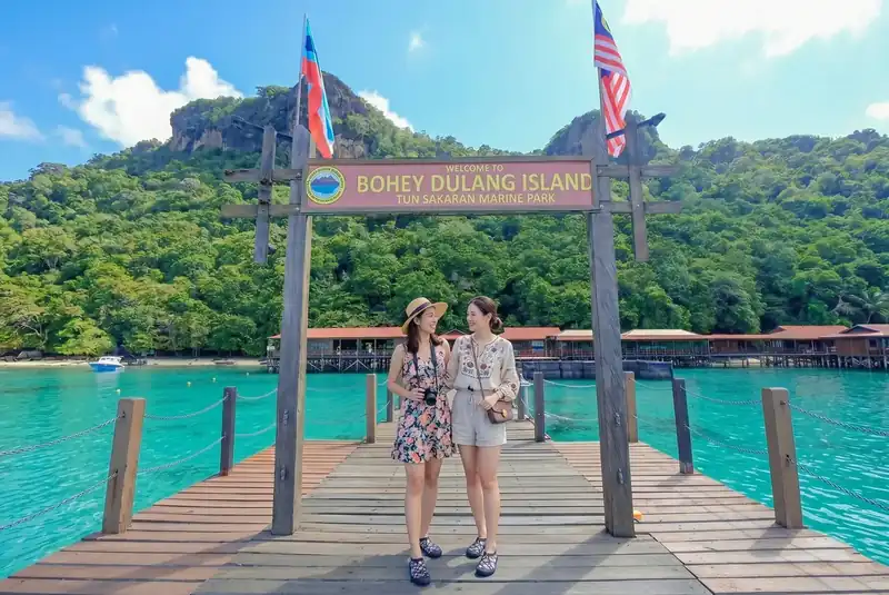 Panoramic lagoon view from the Bohey Dulang peak F-Lina Water Villa Resort